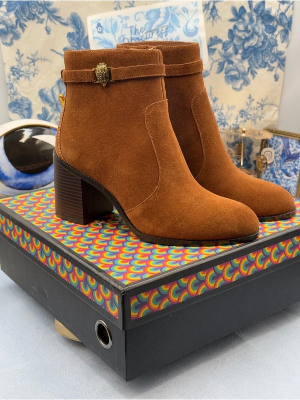 🆕 KURT GEIGER LONDON 🧿 NIB Shoreditch Block Ankle Boot, Tan Suede Sz 39 US 8.5
